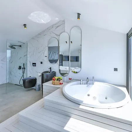 Infinity Sky Apartment *