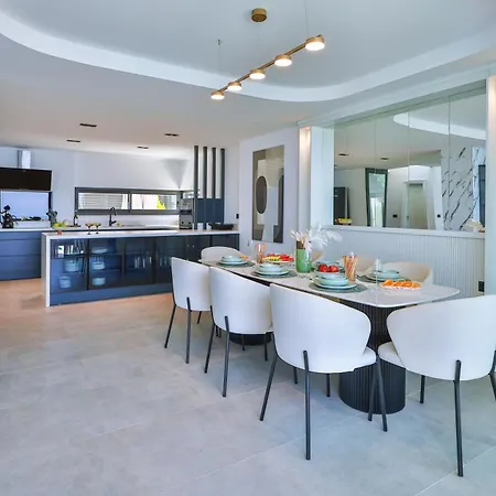 Διαμέρισμα Infinity Sky *