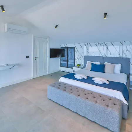Infinity Sky - Private Pool - Panoramic Sea View Apartament *