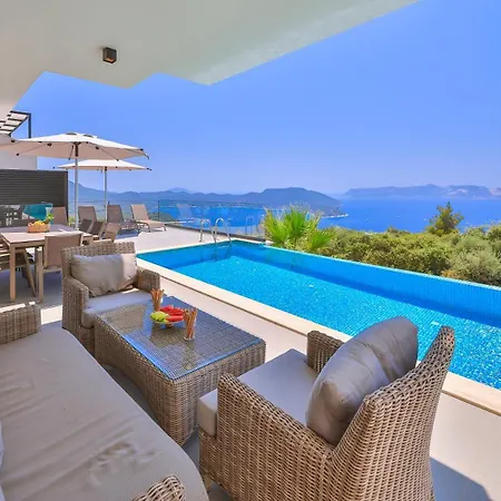 Apartament Infinity Sky - Private Pool - Panoramic Sea View
