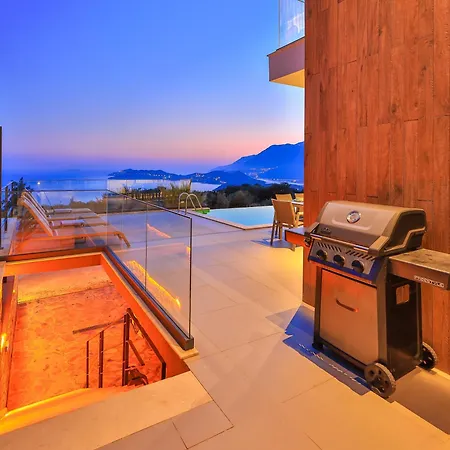 Infinity Sky - Private Pool - Panoramic Sea View Kaş