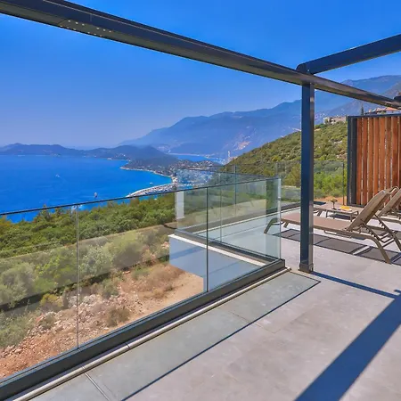 Infinity Sky - Private Pool - Panoramic Sea View Apartament Kaş