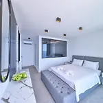Infinity Sky Apartman