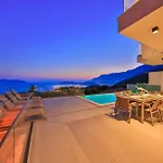 Infinity Sky Apartman
